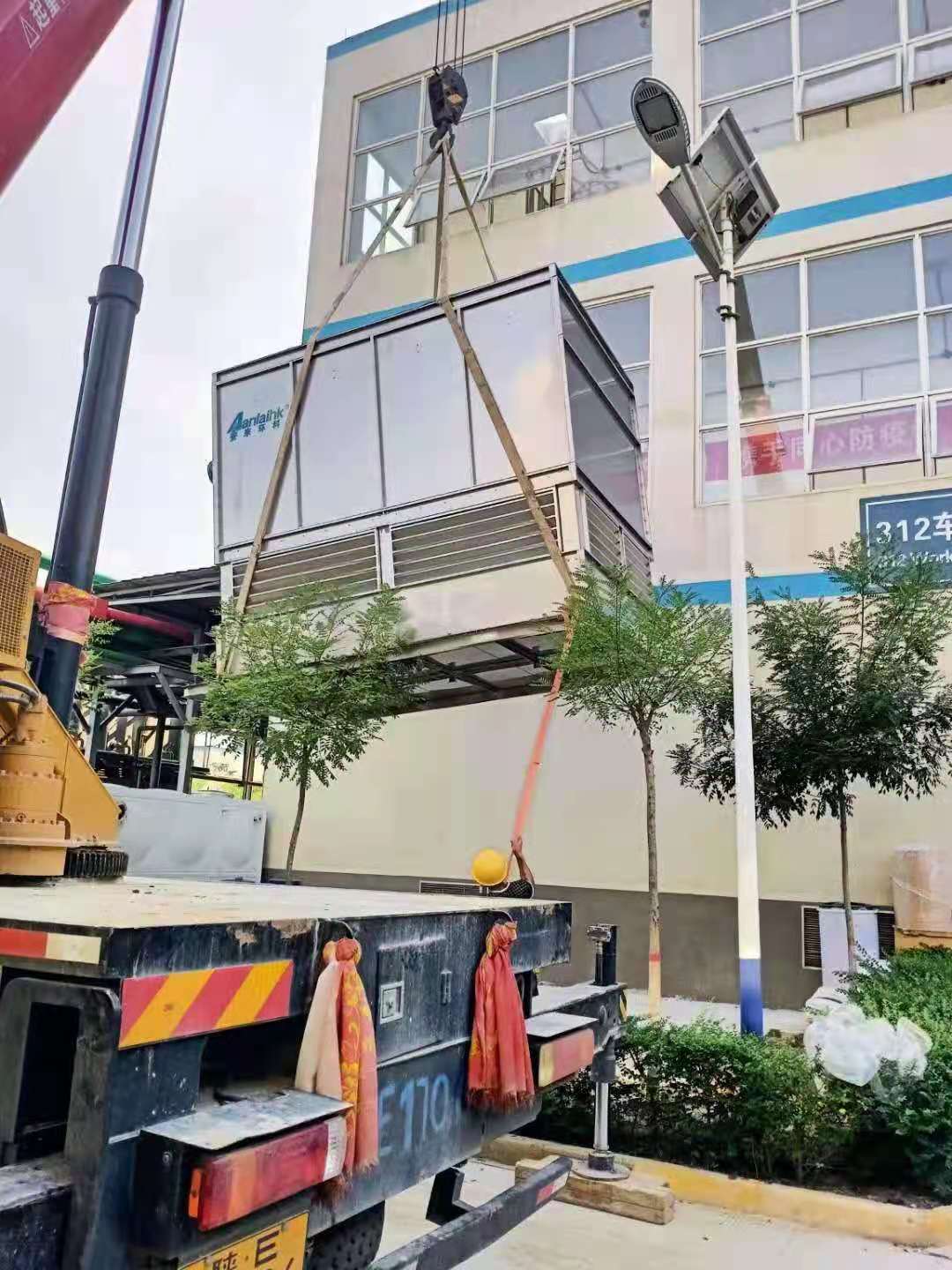 閉式冷卻塔使用過程中需要注意事項(xiàng)